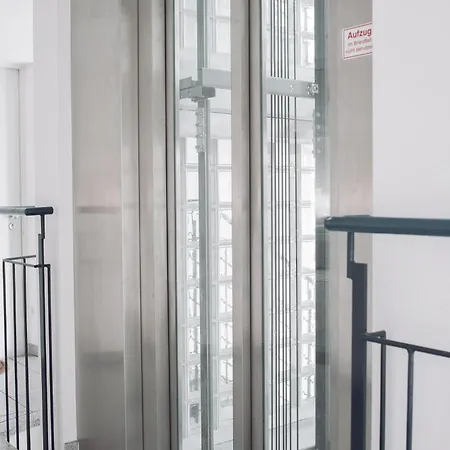 Apartment Helles, Modernes Apartment, Balkon, Fahrstuhl, 2p