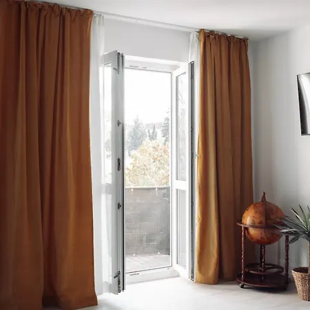 Helles, Modernes Apartment, Balkon, Fahrstuhl, 2p