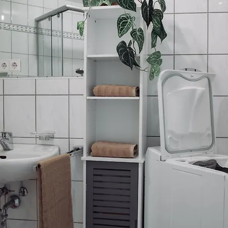 Apartment Helles, Modernes Apartment, Balkon, Fahrstuhl, 2p