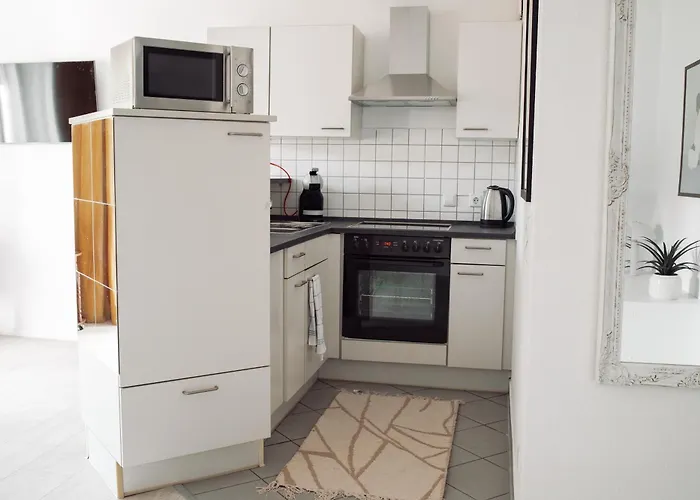 Helles, Modernes Apartment, Balkon, Fahrstuhl, 2p 公寓 *