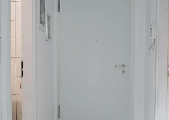 Helles, Modernes Apartment, Balkon, Fahrstuhl, 2p 公寓