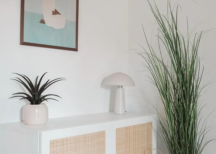 Helles, Modernes Apartment, Balkon, Fahrstuhl, 2p 公寓 开姆尼茨