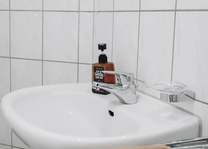 Helles, Modernes Apartment, Balkon, Fahrstuhl, 2p