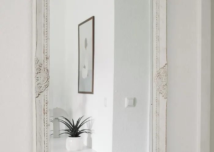 Helles, Modernes Apartment, Balkon, Fahrstuhl, 2p 公寓 开姆尼茨