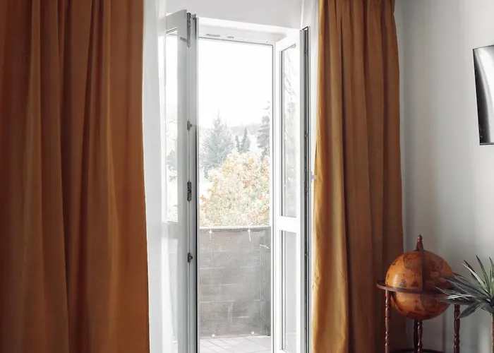 Helles, Modernes Apartment, Balkon, Fahrstuhl, 2p